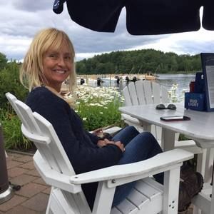 Meet your Posher, Suzanne